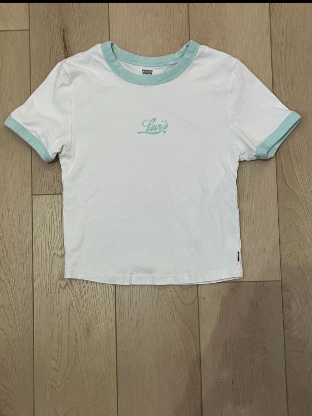 Levi's' tee